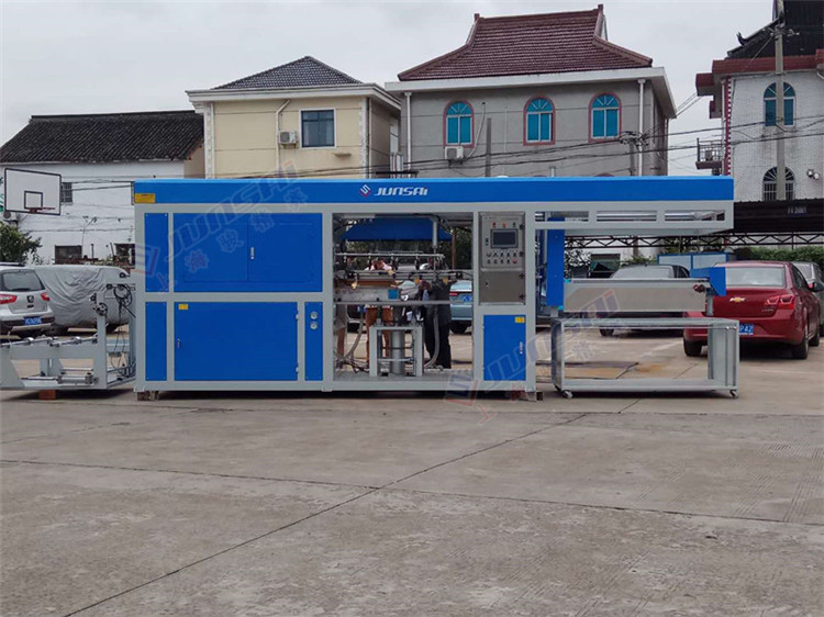 全自動(dòng)冰箱門板吸塑機(jī)